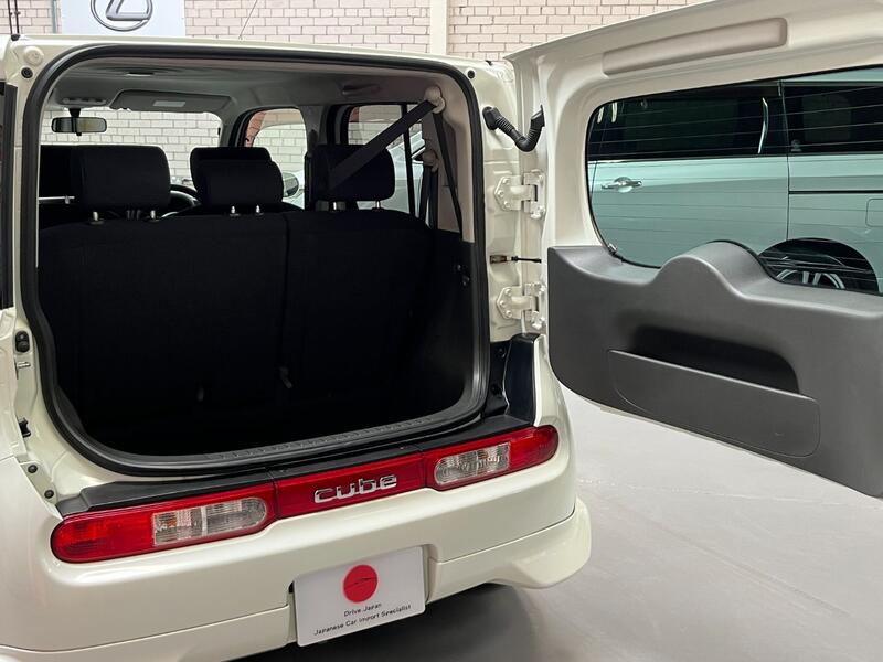 NISSAN CUBE
