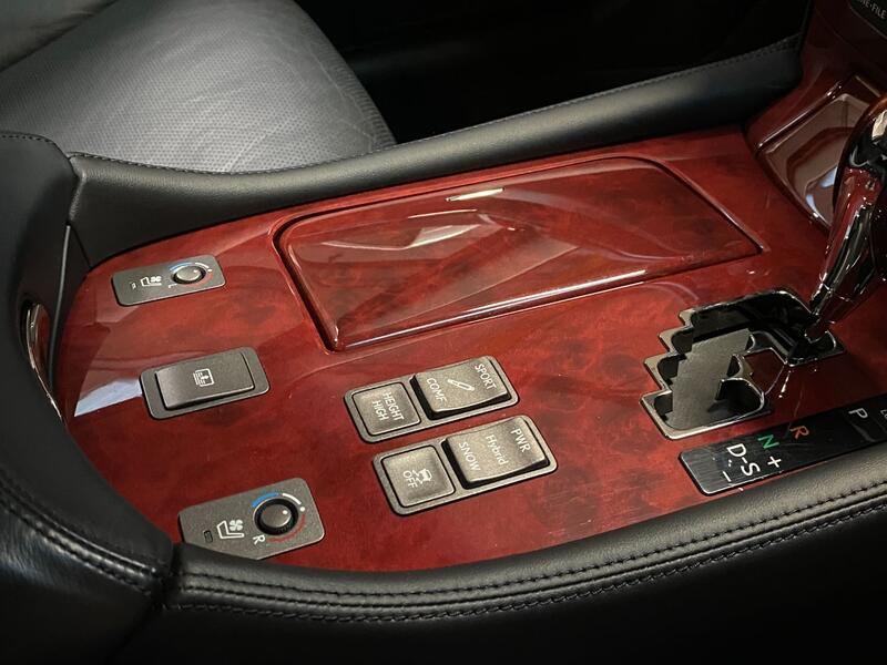 LEXUS LS 600H