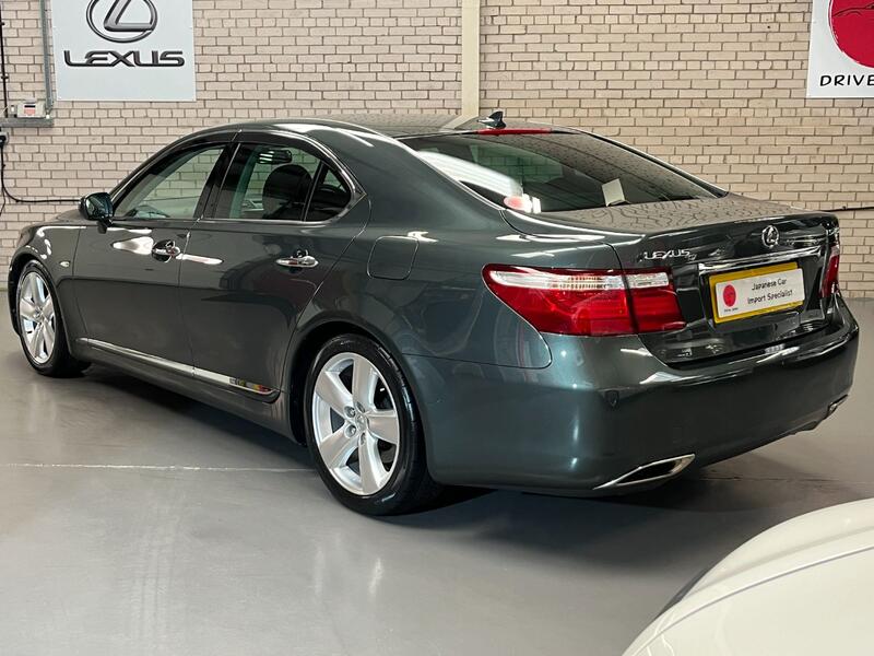 LEXUS LS 460