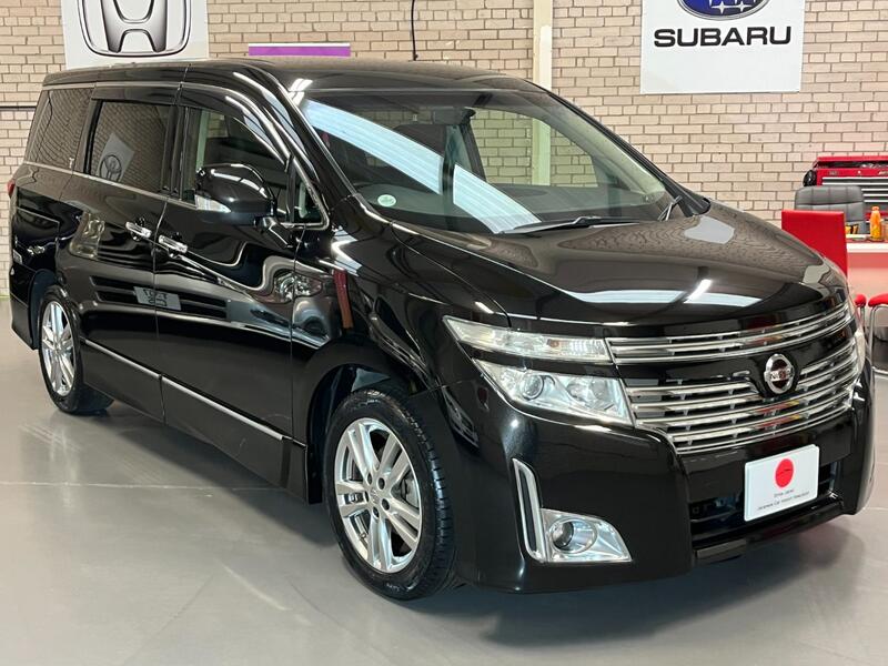 NISSAN ELGRAND