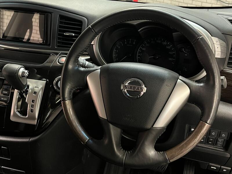 NISSAN ELGRAND