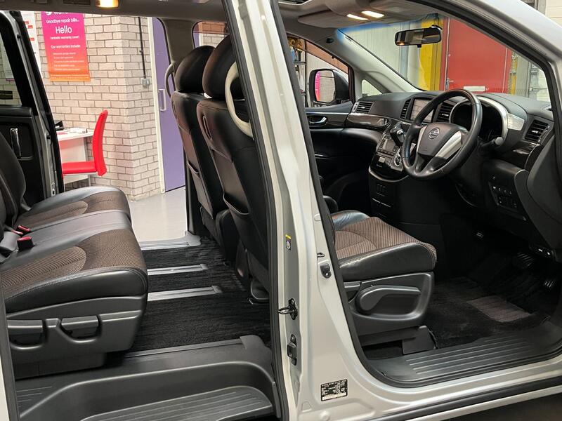 NISSAN ELGRAND