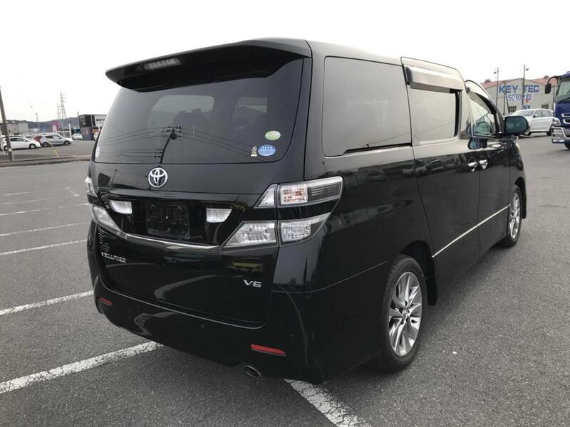 TOYOTA VELLFIRE
