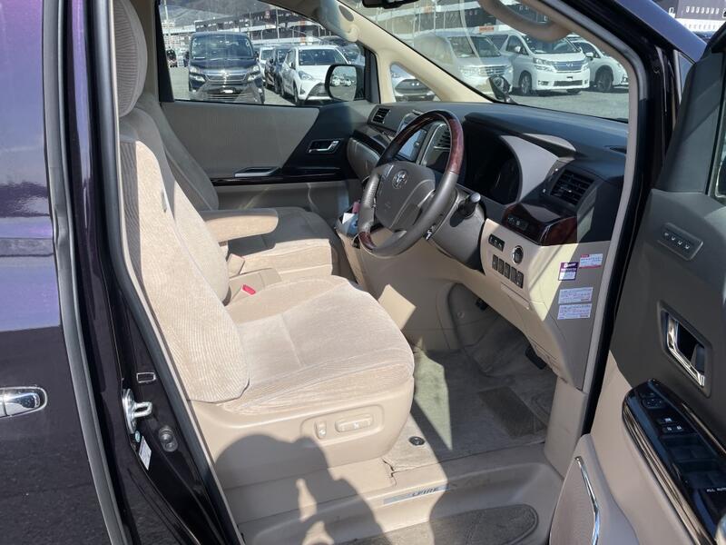 TOYOTA VELLFIRE