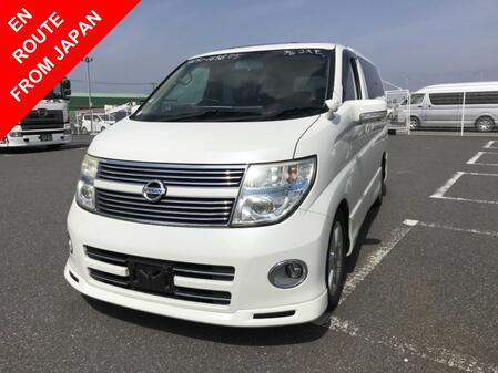 NISSAN ELGRAND E51 2.5 V6 250 HIGHWAY STAR BLACK LEATHER EDITION AUTOMATIC 8 SEATER